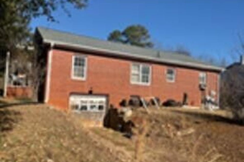 449 West Main Street East Bend, NC 27018, Yadkin County
