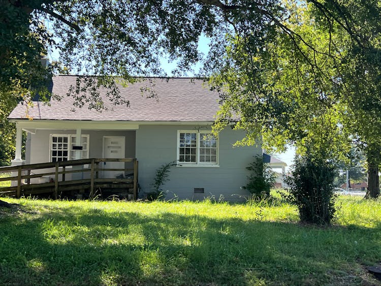 904 E Catawba St Lincolnton, NC 28092, Lincoln County