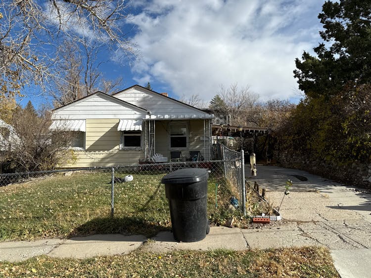 1335 S Oakcrest Ave Casper, WY 82601, Natrona County