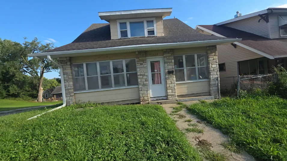 1637 W Palmer Ave Sioux City, IA 51103, Woodbury County