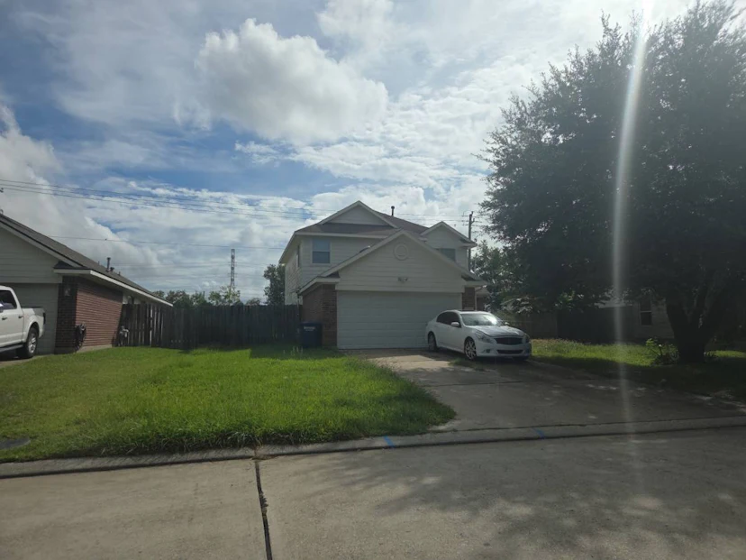 8322 Bay Run Ave