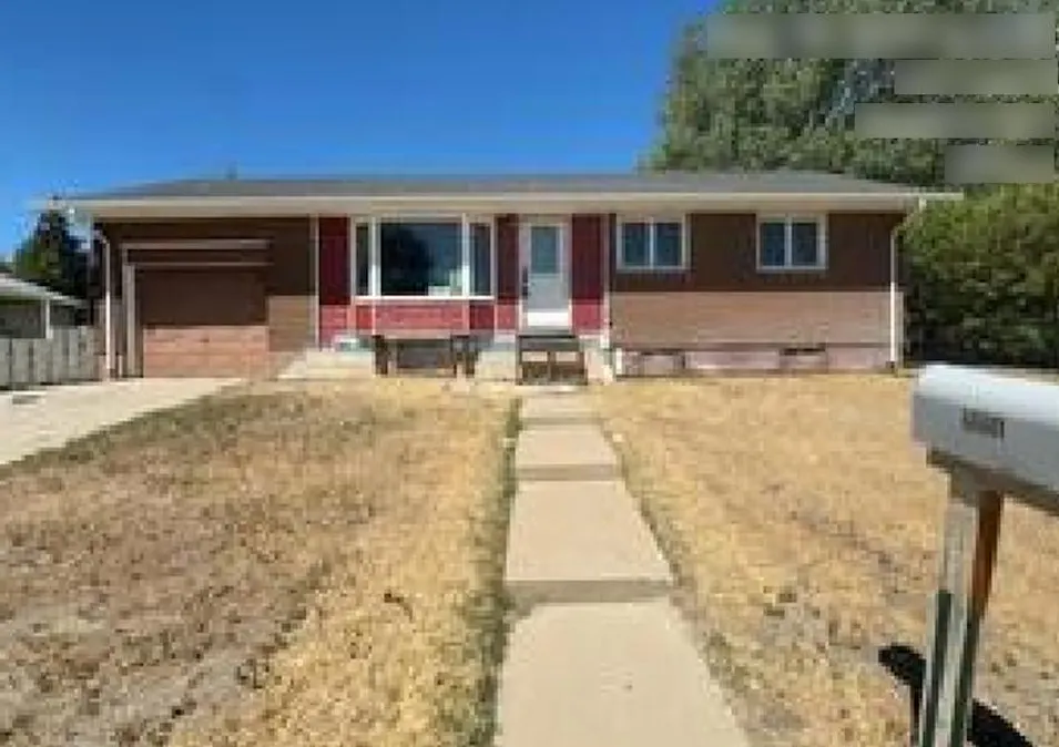 221 Los Altos Dr Rawlins, WY 82301, Carbon County