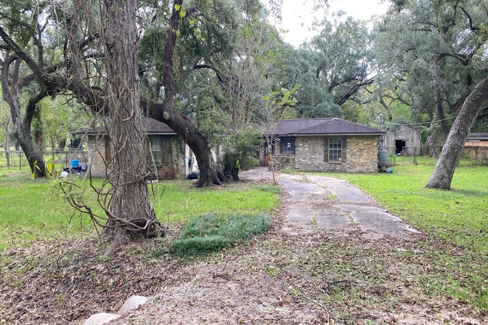 627 County Rd 698c Angleton, TX 77515, Brazoria County