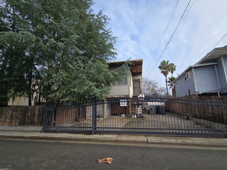 107 Tinker Way Sacramento, CA 95838, Sacramento County