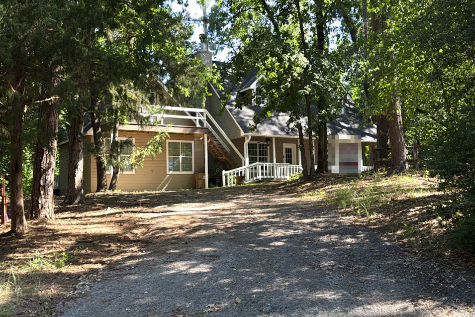 221 Butternut Gln Holly Lake Ranch, TX 75765, Wood County