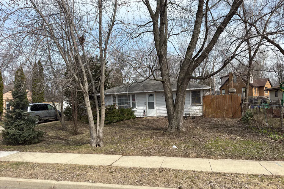 2306 Gaylord Road Crest Hill, IL 60403, Will County