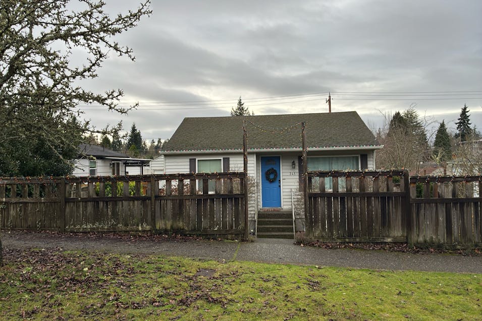 3451 47th Ave SW Seattle, WA 98116, King County