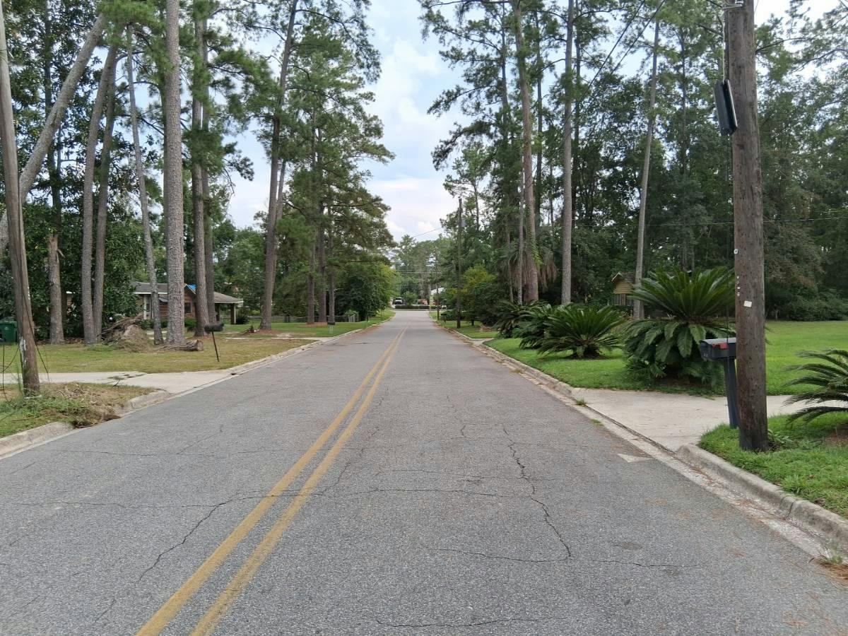 Hendry Dr, Valdosta, GA 31601