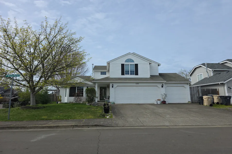 2284 Waterford St SE Albany, OR 97322, Linn County