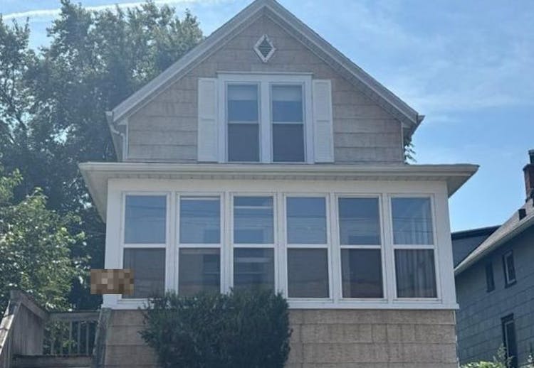 932 Merz St Dubuque, IA 52001, Dubuque County