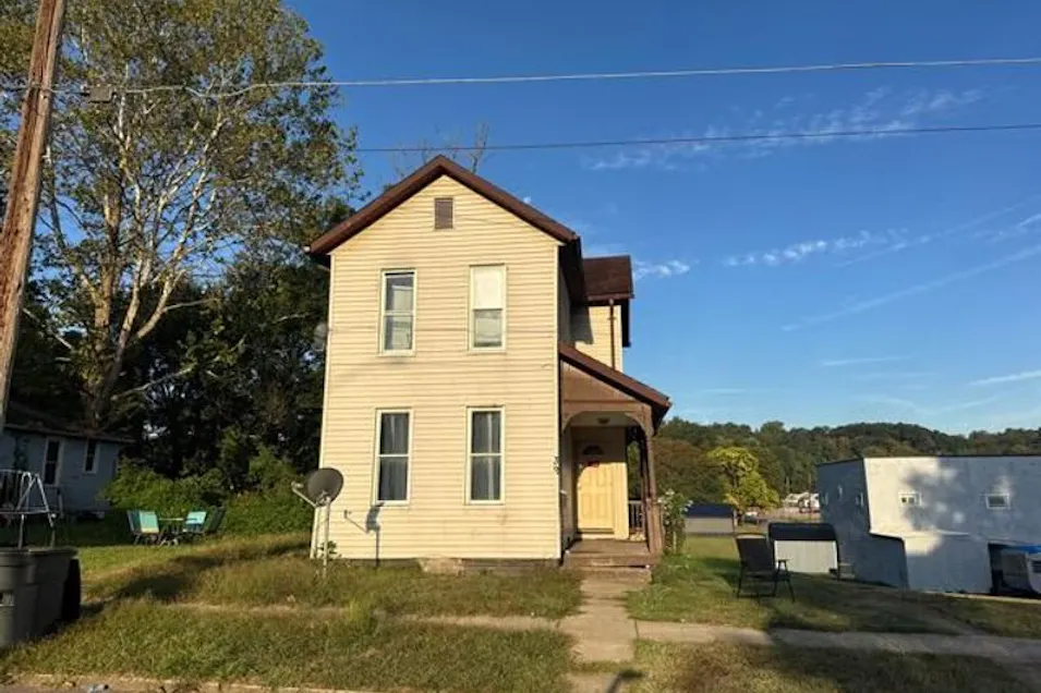 39 Osage Ave Zanesville, OH 43701, Muskingum County