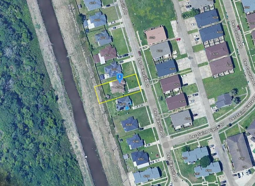 Lac Bienville Dr, Harvey, LA 70058