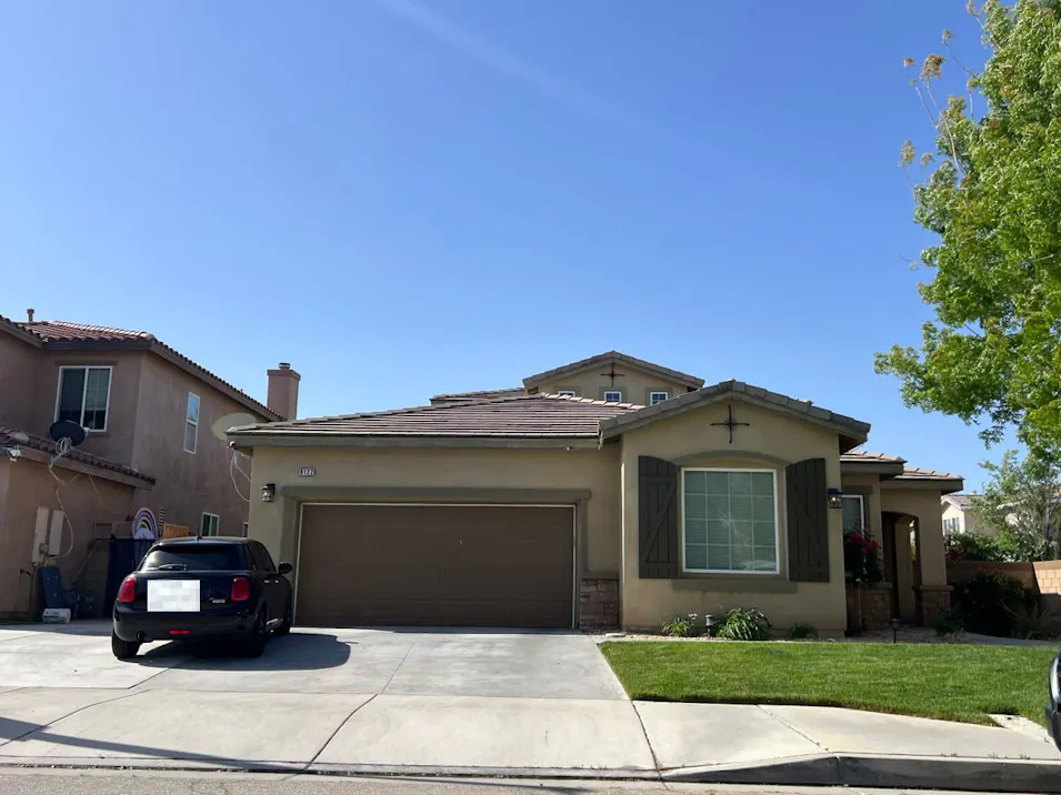 6122 W Avenue Lancaster, CA 93536, Los Angeles County