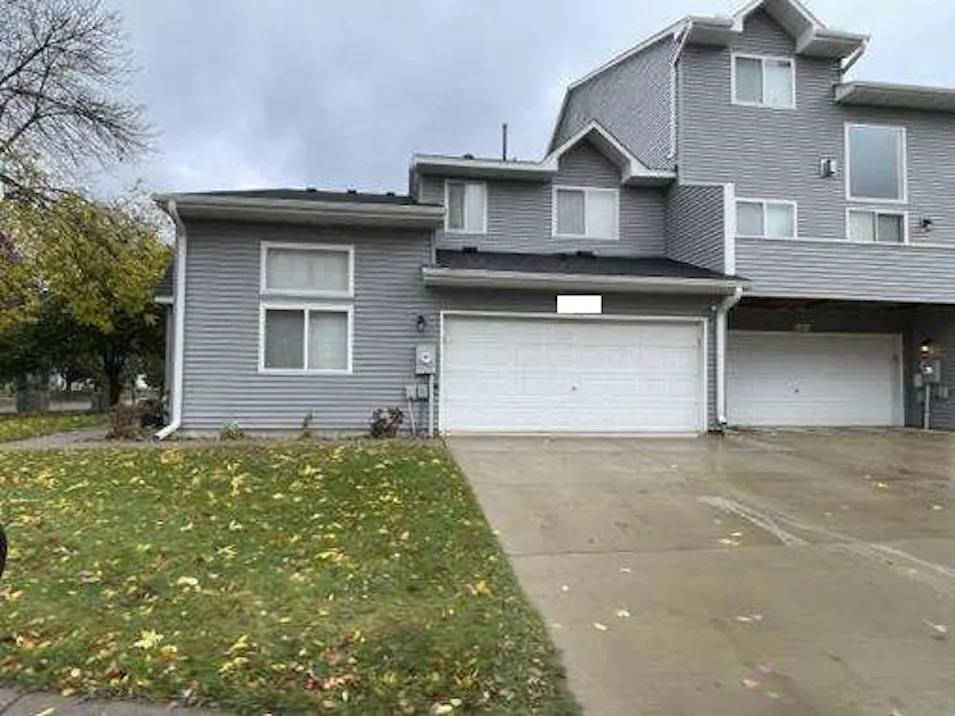 670 Kingfisher Lane Woodbury, MN 55125, Washington County