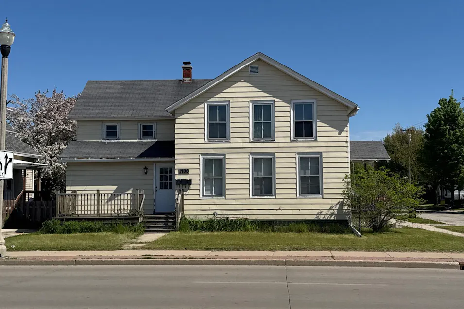 1400 22nd St Two Rivers, WI 54241, Manitowoc County
