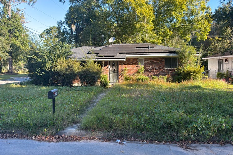 1902 E 57th St Savannah, GA 31404, Chatham County