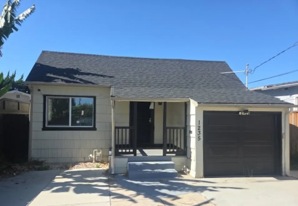1235 96th Ave Oakland, CA 94603, Alameda County
