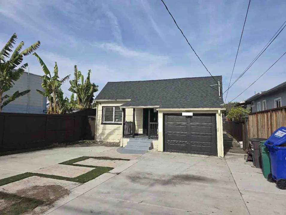 1235 96th Ave Oakland, CA 94603, Alameda County