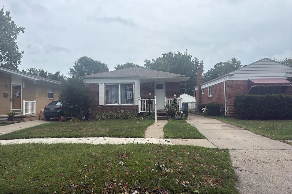 3921 Gertrude St Dearborn Heights, MI 48125, Wayne County