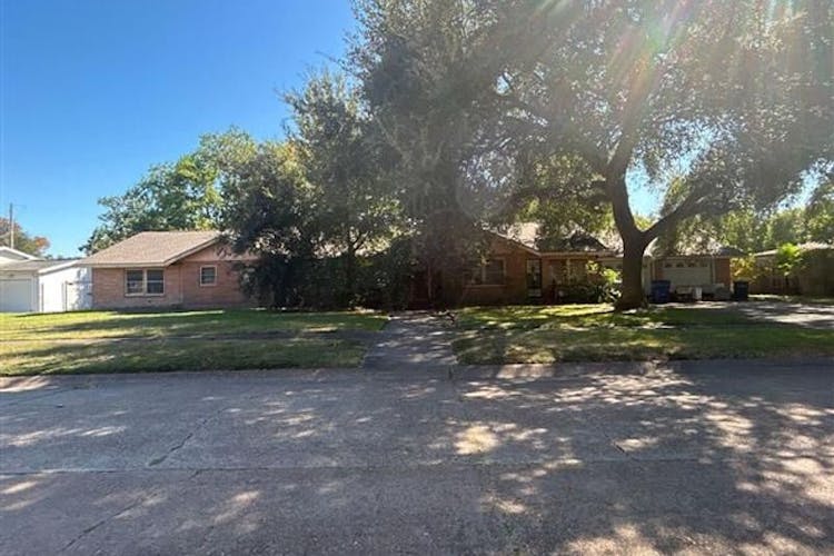 619 22nd Avenue North Texas City, TX 77590, Galveston County