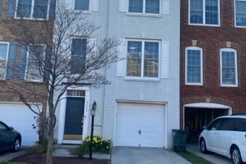 2538 Terra Cotta Cir Herndon, VA 20171, Fairfax County
