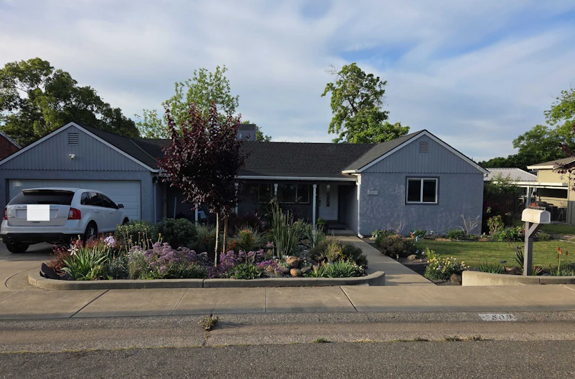 809 Herbert St.