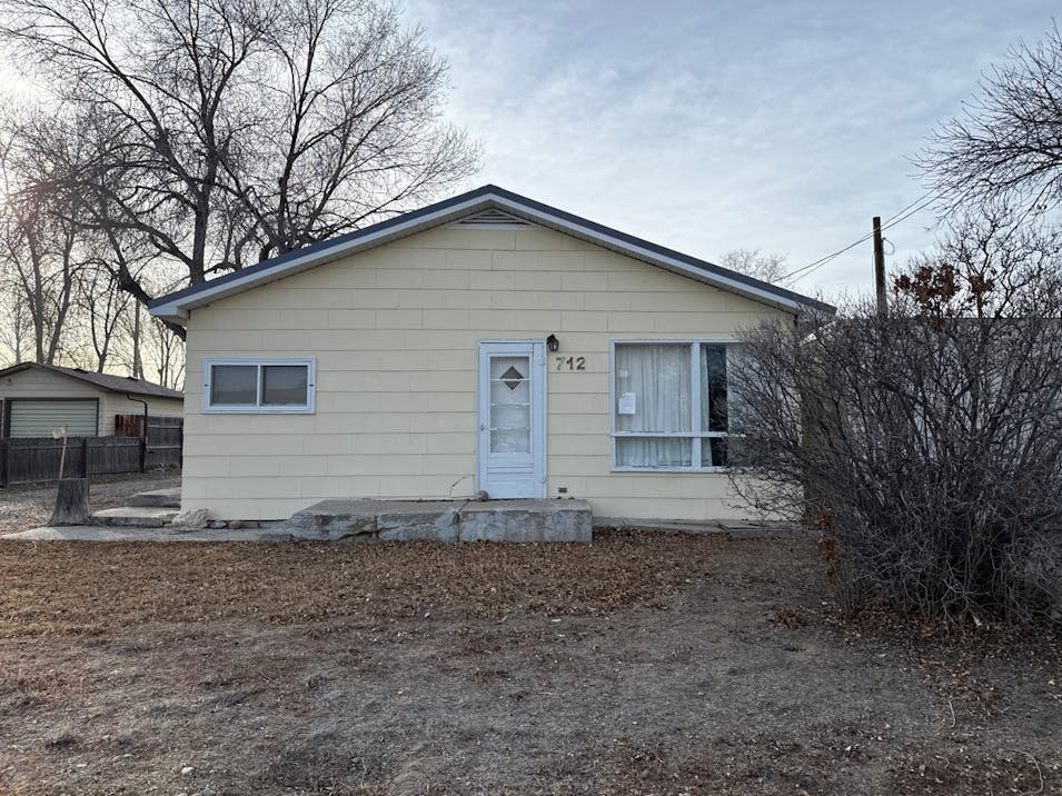 712 N 1st St Riverton, WY 82501, Fremont County