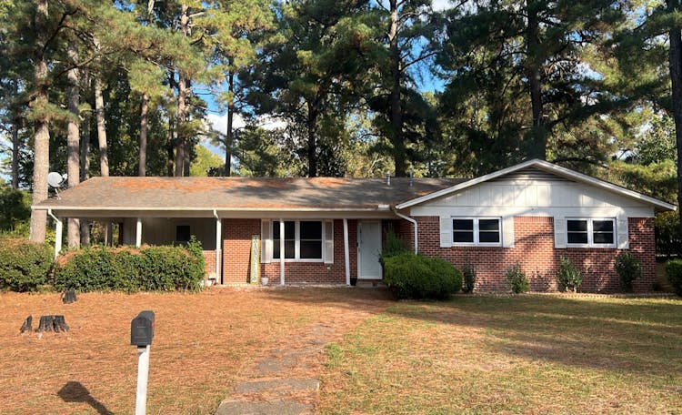 1301 South Edgewood Street Hope, AR 71801, Hempstead County