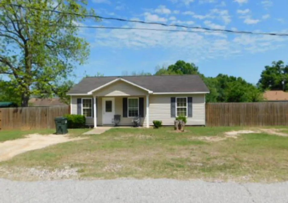 208 Columbia St Bainbridge, GA 39819, Decatur County