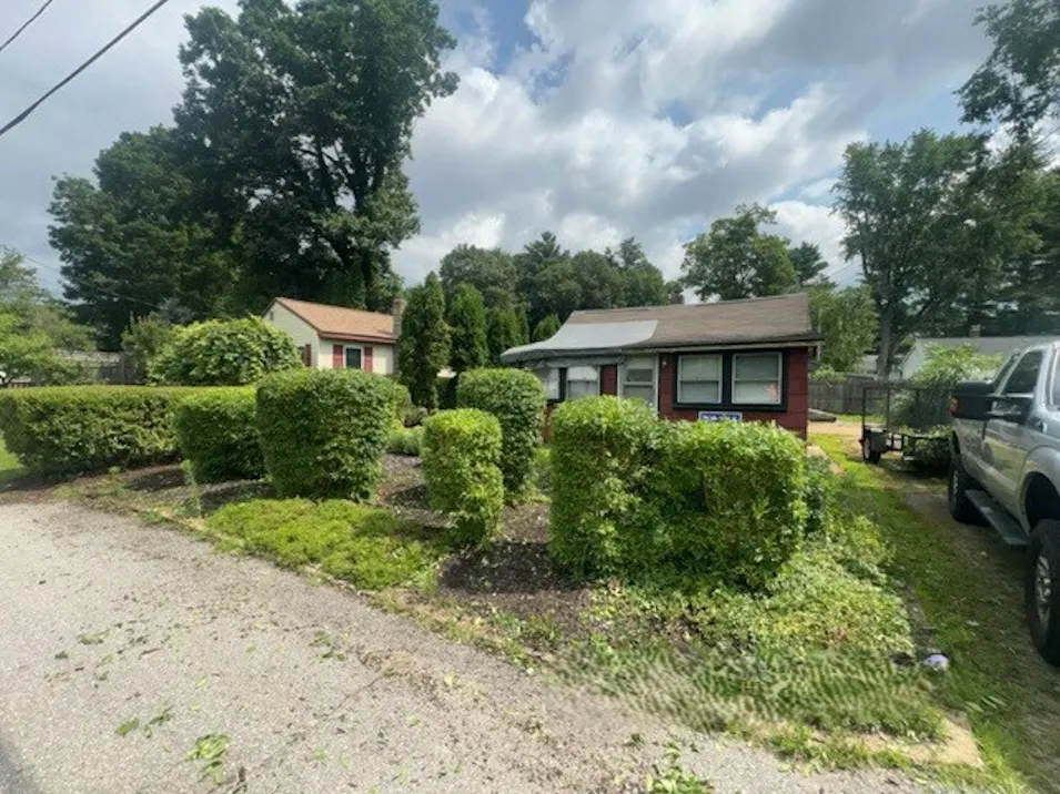 59 Lake View Ave West Brookfield, MA 01585, Worcester County