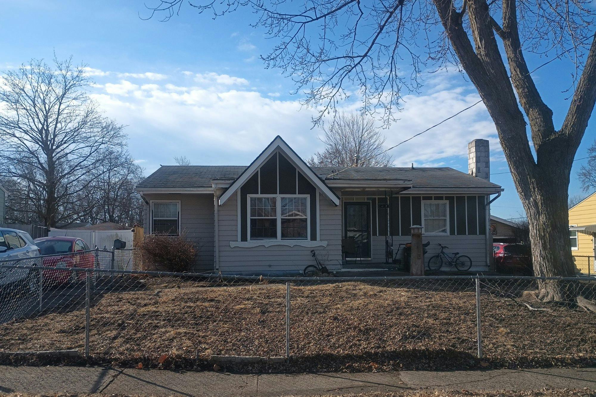 Glen Ellen Dr, Des Moines, IA 50317