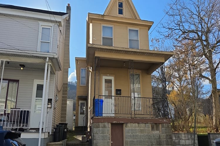 318 Penn St Tamaqua, PA 18252, Schuylkill County