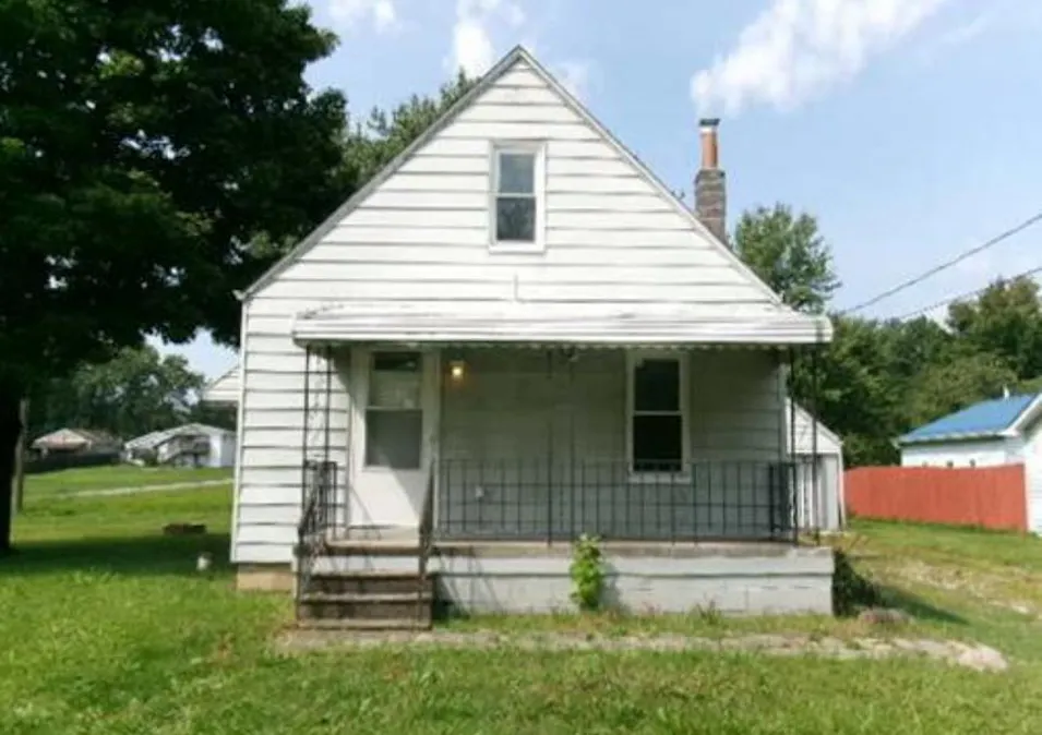 611 Orris Rd Leavittsburg, OH 44430, Trumbull County