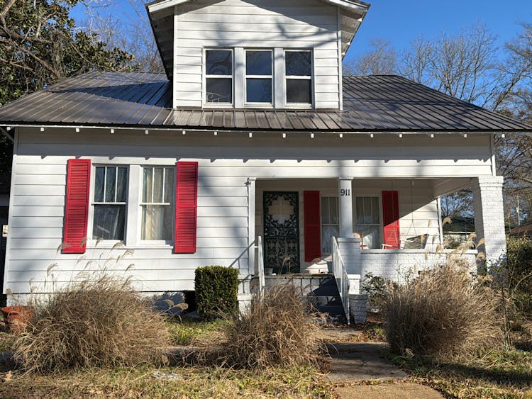 911 Gloster St Corinth, MS 38834, Alcorn County