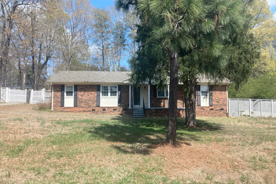 2516 Evergreen Avenue Burlington, NC 27217, Alamance County
