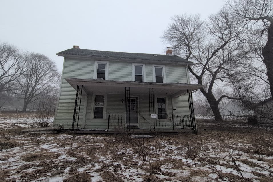 17292 State Route 93 Coshocton, OH 43812, Coshocton County