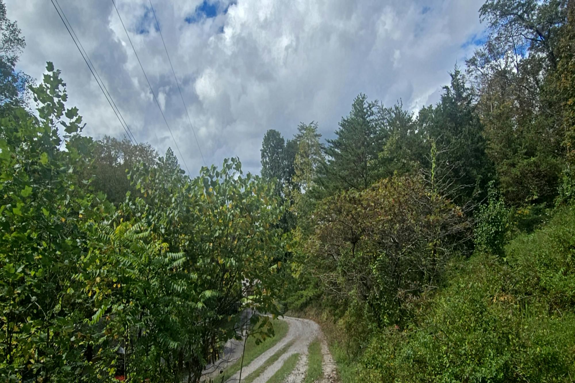 Cala Ln, Alum Creek, WV 25003