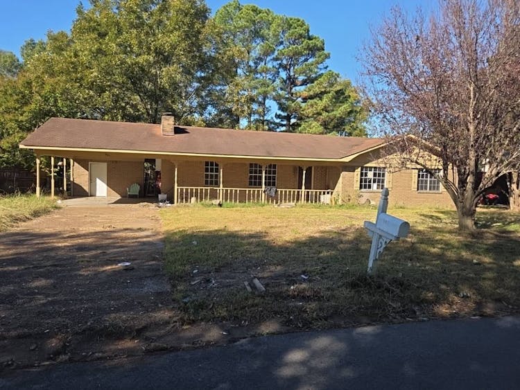 901 Village Dr. Newport, AR 72112, Jackson County