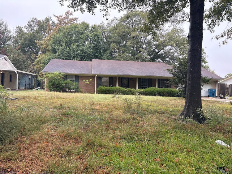 1417 Park Ln Clarksdale, MS 38614-3436, Coahoma County