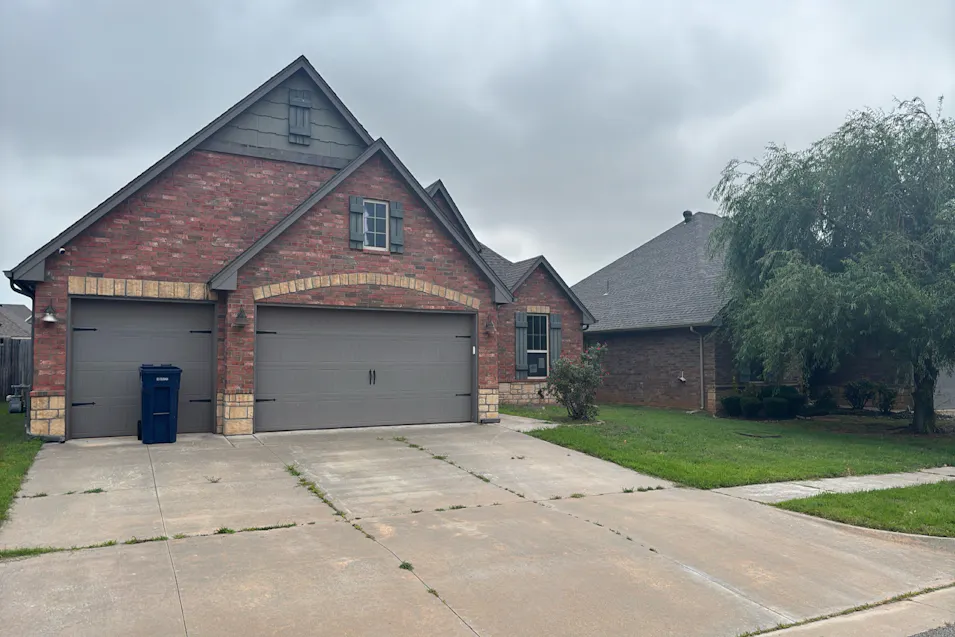 10217 SW 24th St Yukon, OK 73099, Canadian County