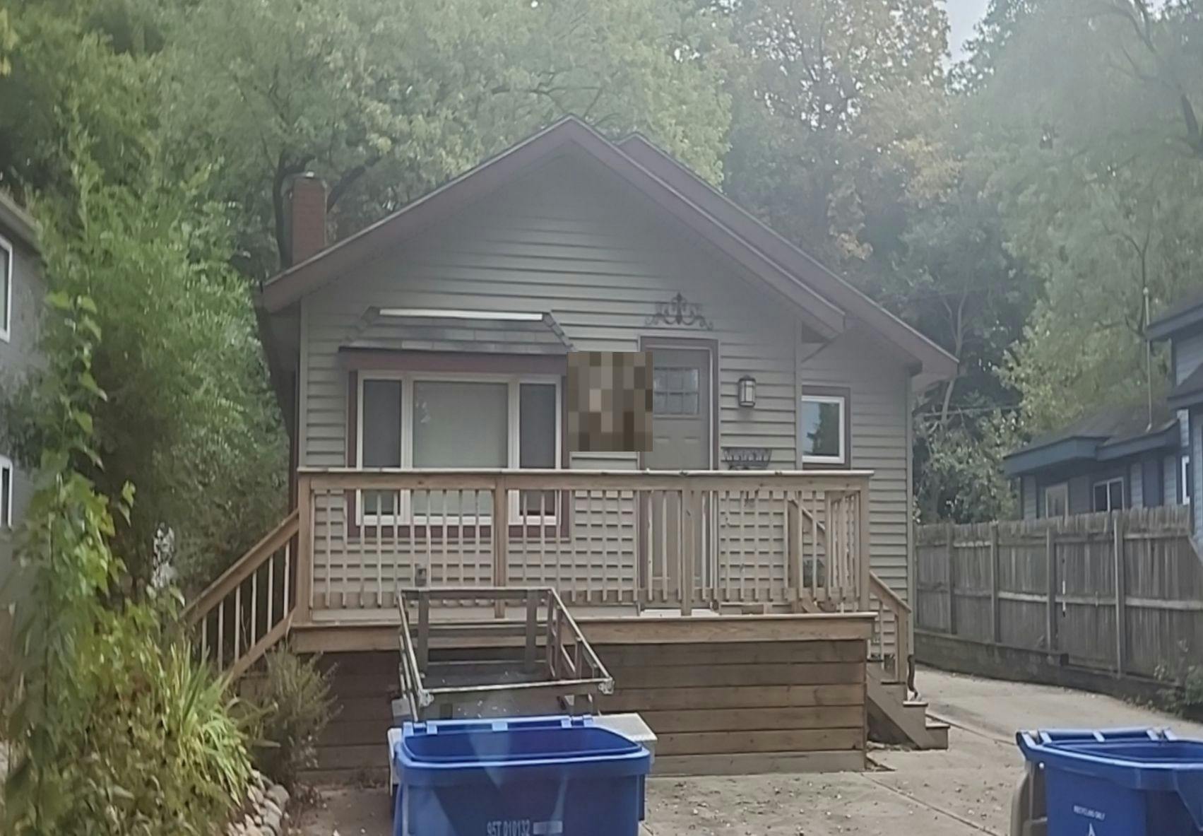 Lotus Dr, Waterford, MI 48329