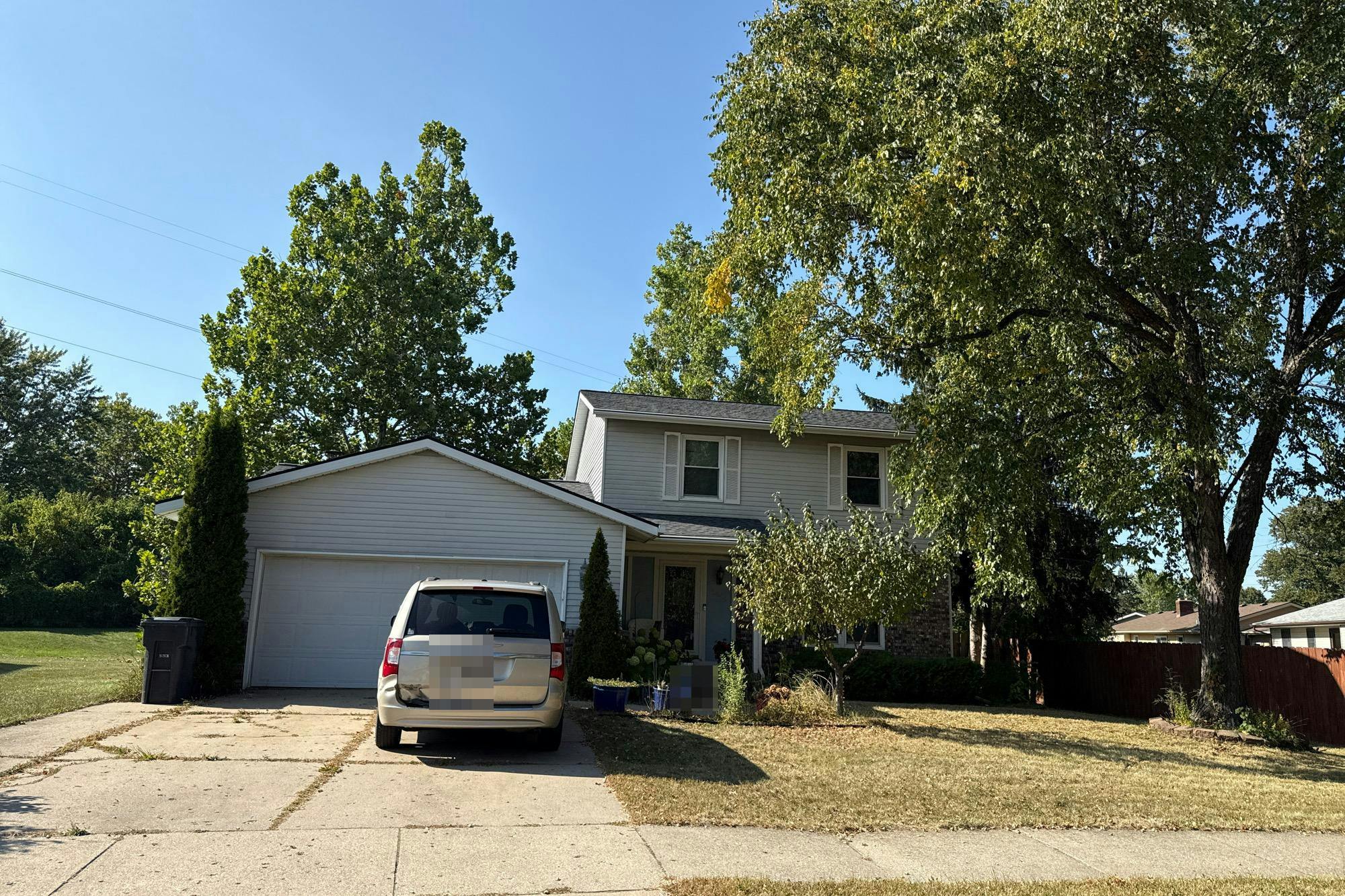 Valley Lane Dr, Grand Rapids, MI 49508
