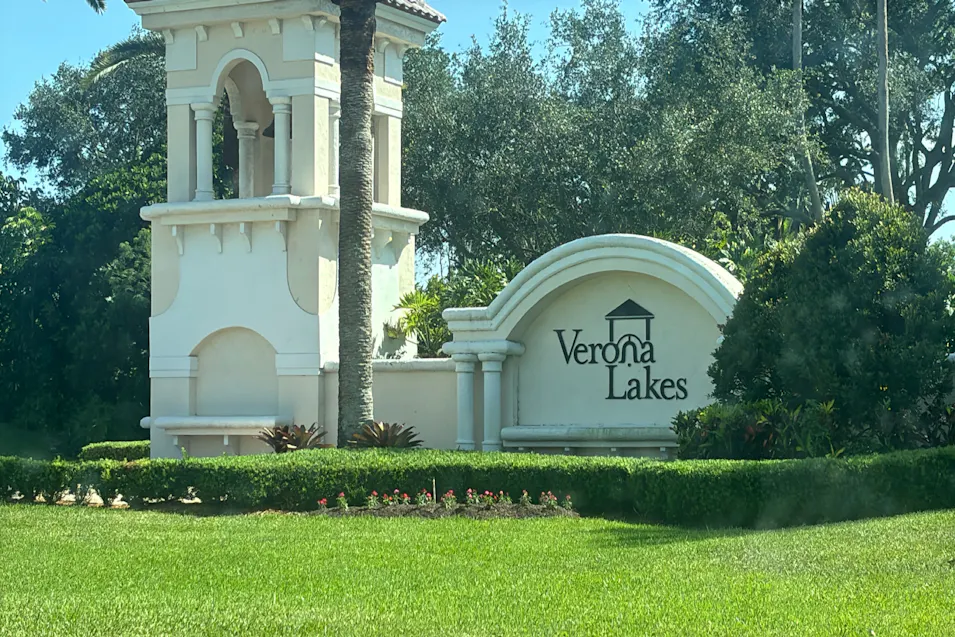 9436 Lago Drive Boynton Beach, FL 33472, Palm Beach County
