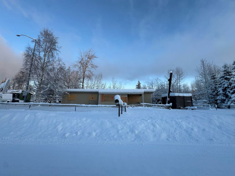 613 Kim Place Anchorage, AK 99504, Anchorage County