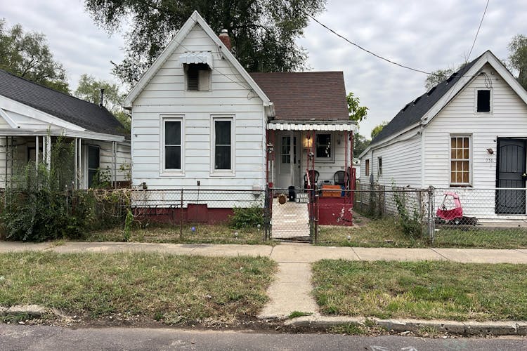 2313 West Malone Street Peoria, IL 61605, Peoria County