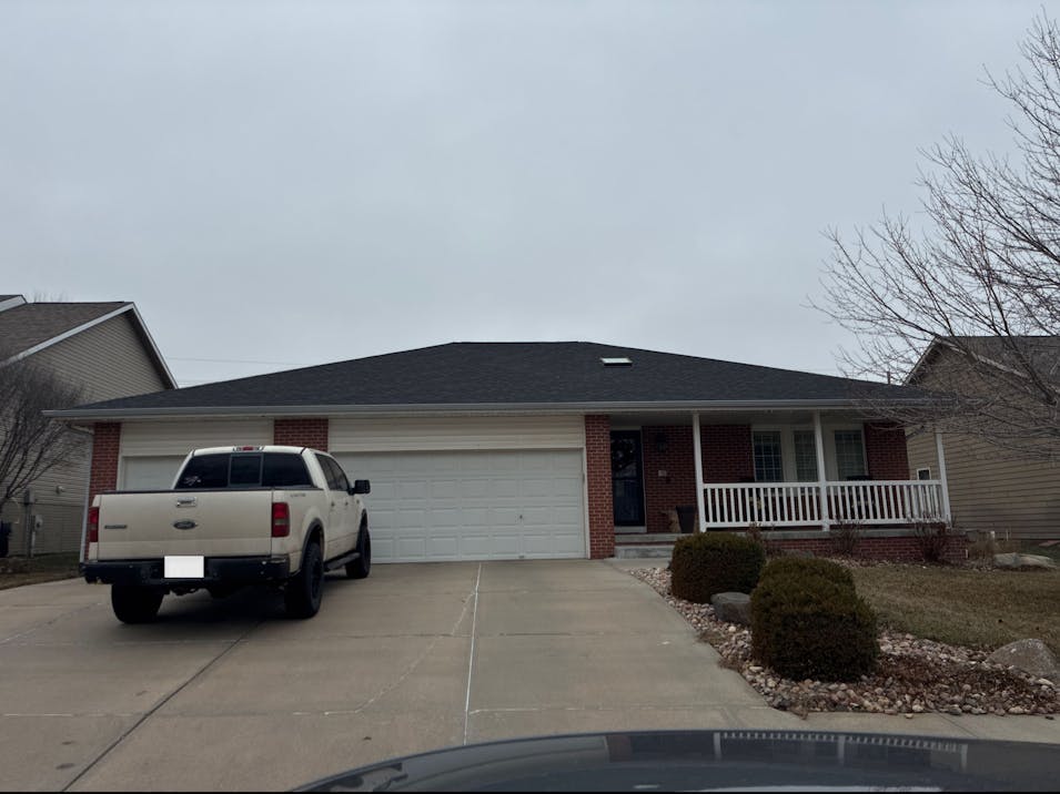 7718 S 167th St Omaha, NE 68136, Sarpy County