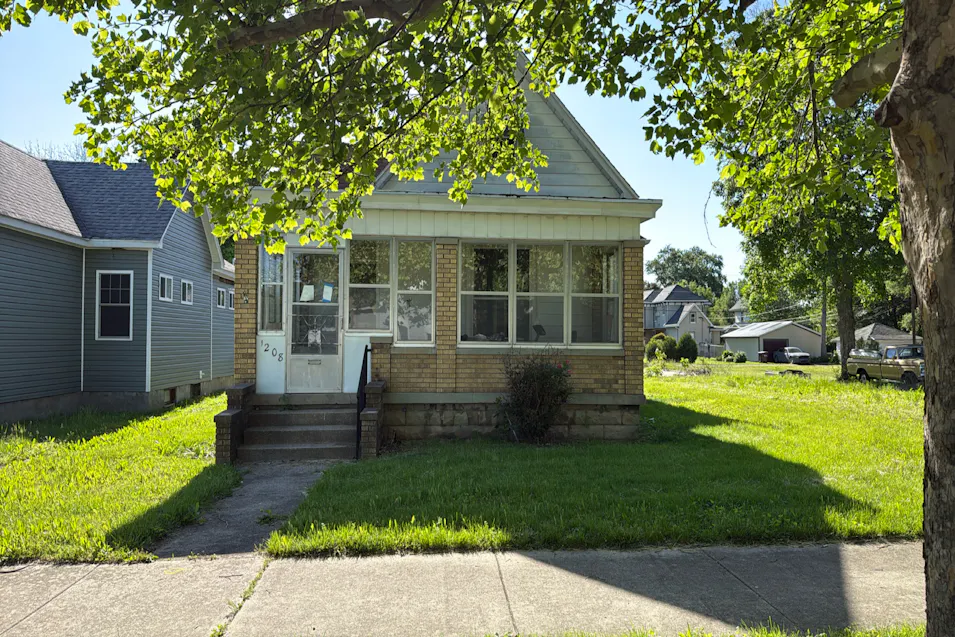 1208 N 10th St Terre Haute, IN 47807, Vigo County