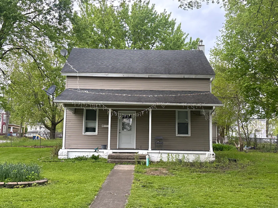 401 East Market Street Columbia City, IN 46725, Whitley County