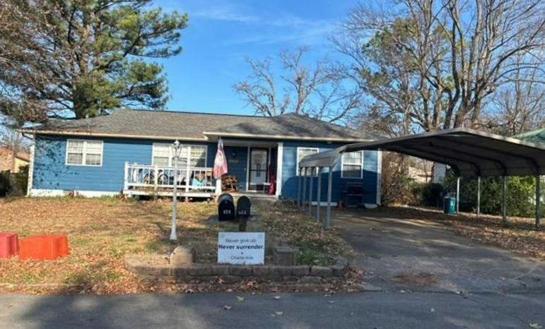Granite St, Siloam Springs, AR 72761
