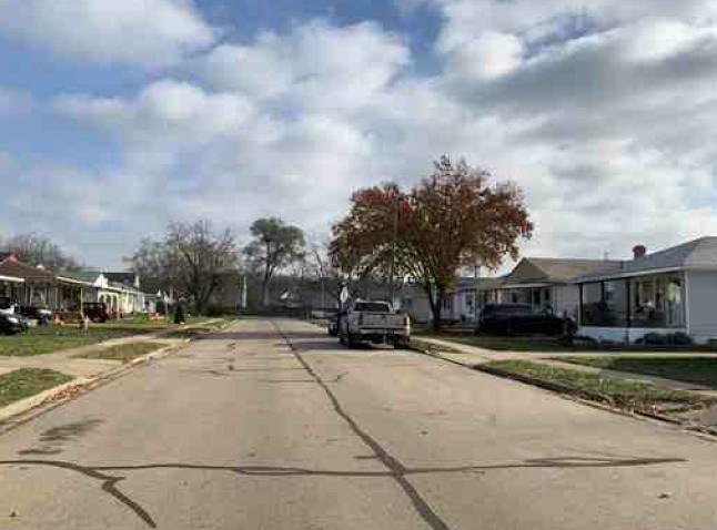 Winwood Ave, Moraine, OH 45439